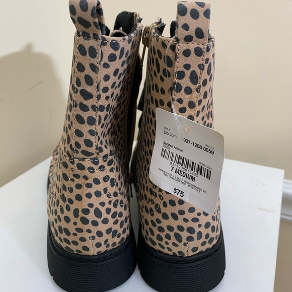 NWT Arizona Queen Combat Boots Animal print, size 7 - Picture 5 of 11